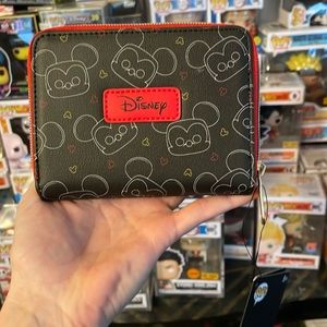 NWT FUNKO POP DISNEY MICKEY MOUSE WALLET